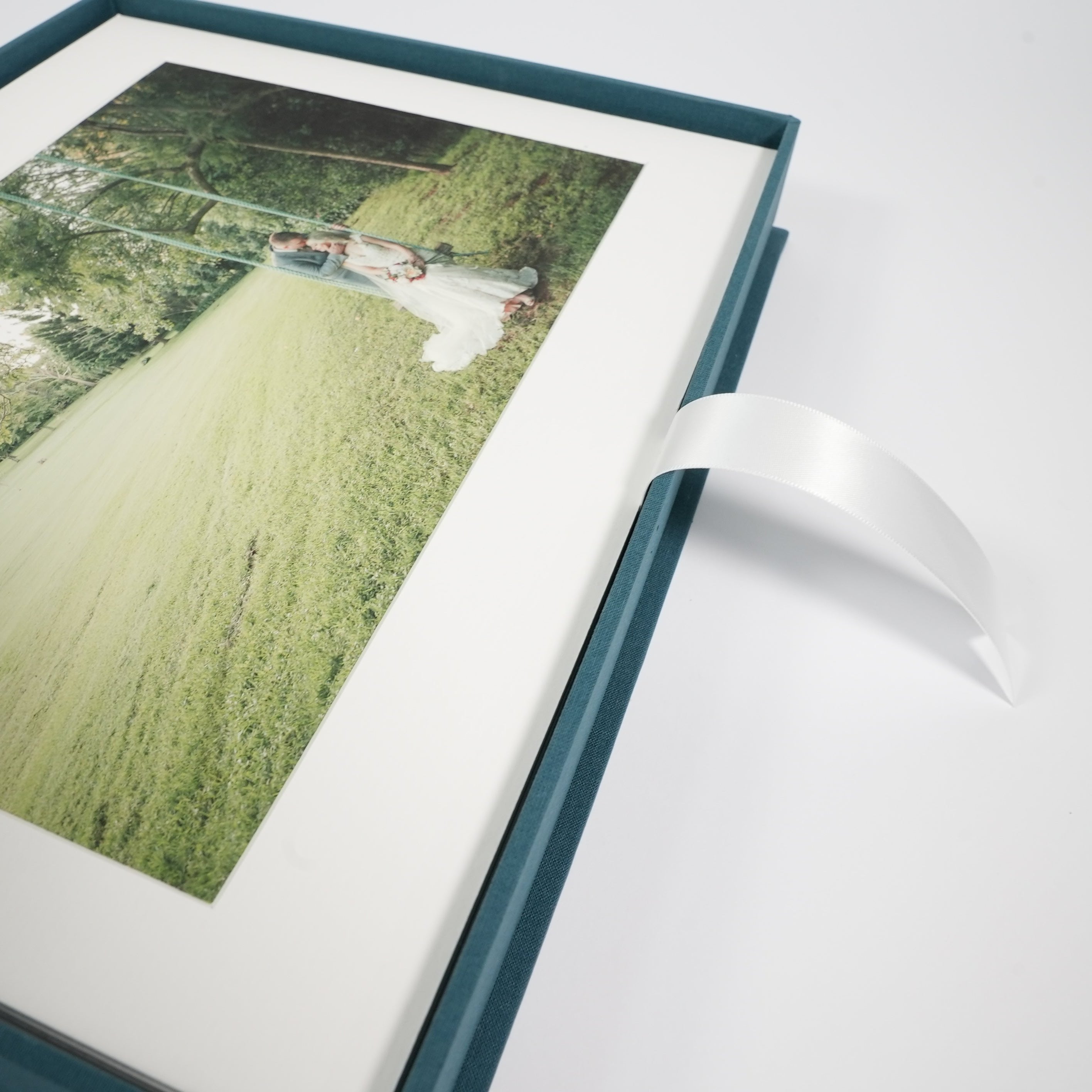 Art Mount Box